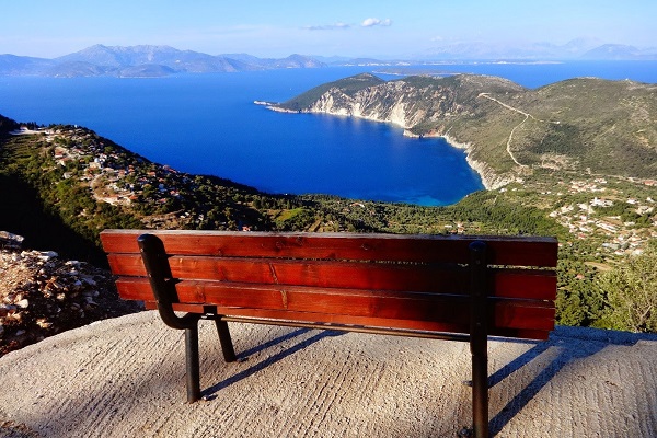 ΠΕΡΙΗΓΗΣΗ::ΠΛΑΤΕΙΑ ΠΟΛΗ ΠΑΛΙΟΣ ΣΤΑΥΡΟΣ ppithaki