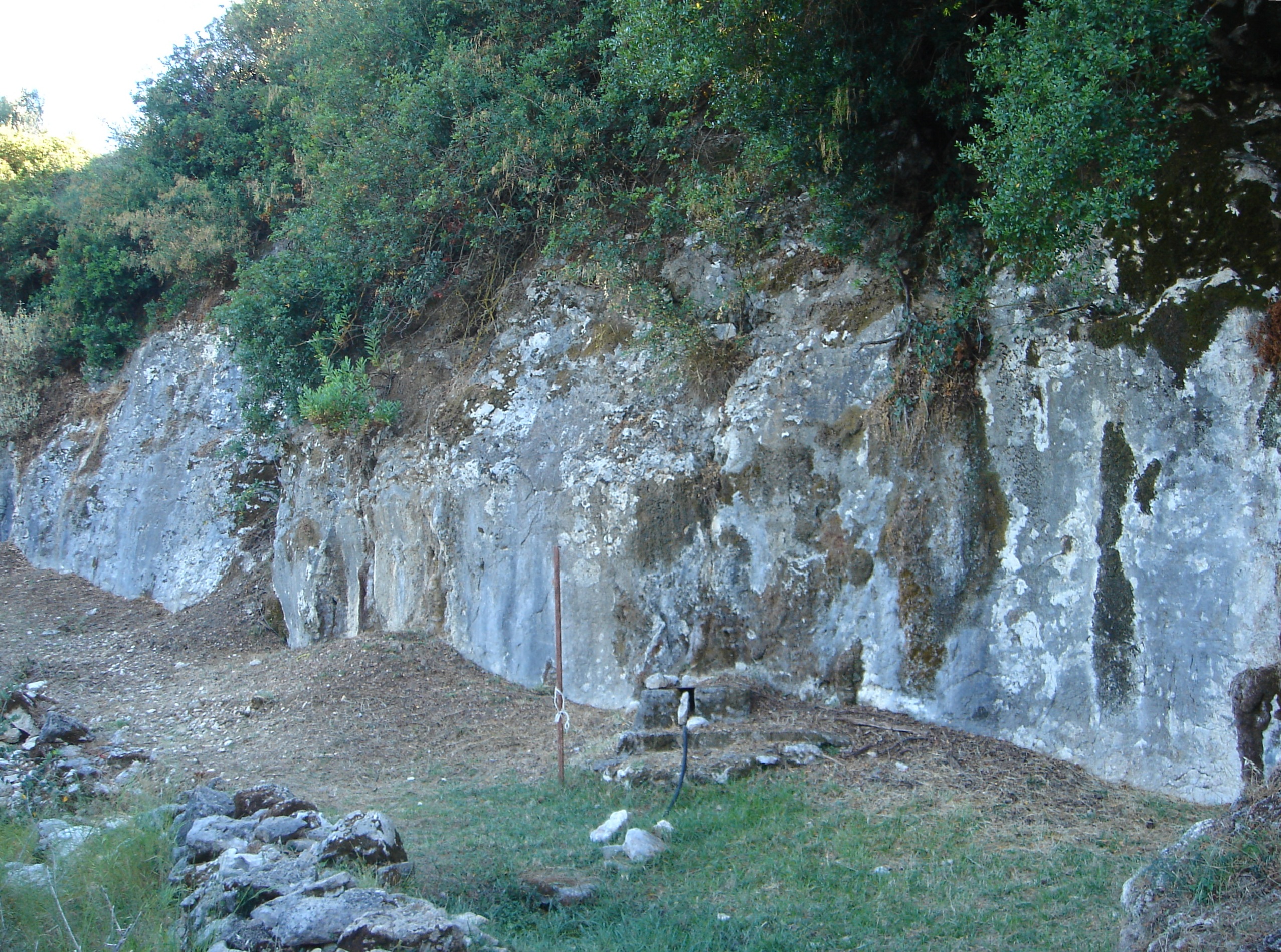 ΜΕΛΑΝΥΘΡΟΣ2